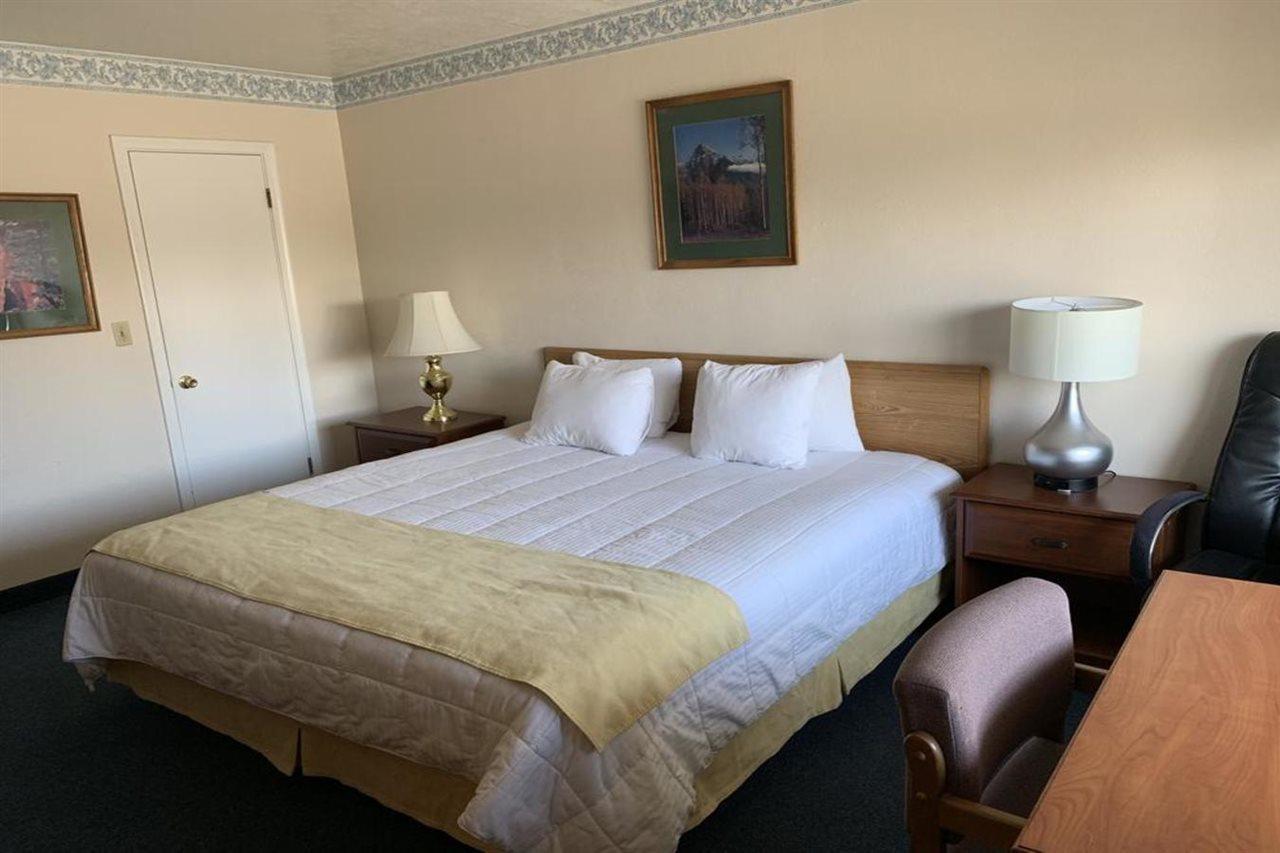 New Western Motel Пангитч Экстерьер фото