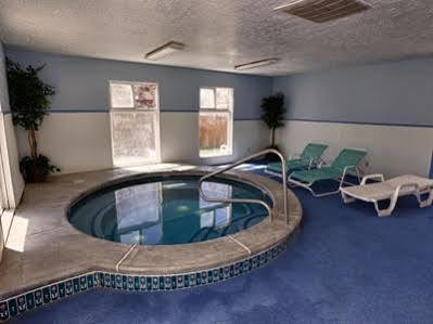 New Western Motel Пангитч Экстерьер фото
